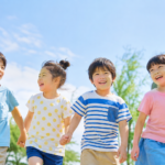 夏に着せたい子どもTシャツ｜快適さ・安全性・おしゃれを兼ね備えた一枚の選び方